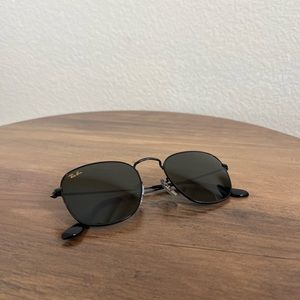 Black rayaban sunglasses -style 48 Frank (never worn/brand new)